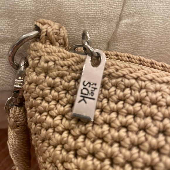 The Sak Crochet Crossbody Purse - Picture 4 of 9